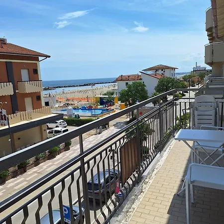 Casa Marea 60 Римини